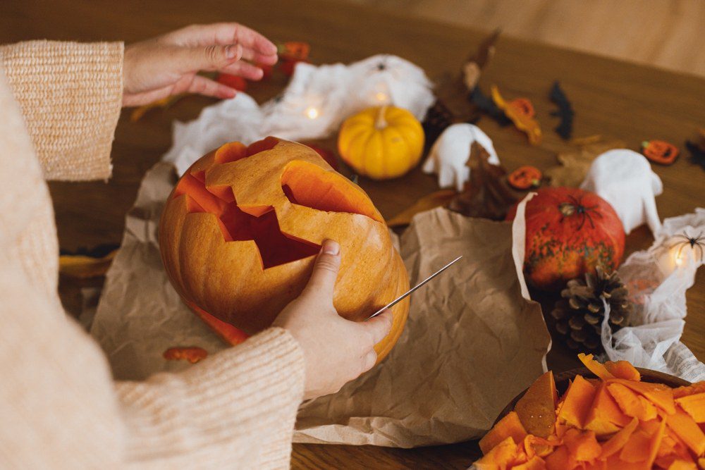 tallar el diseño de la calabaza